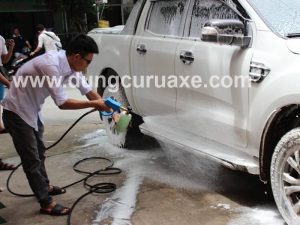 cach-rua-xe-tai-nha-hieu-qua-6