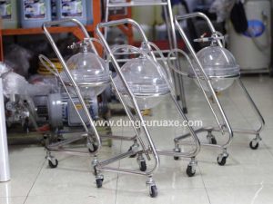 mua-binh-hut-nhot-xe-may